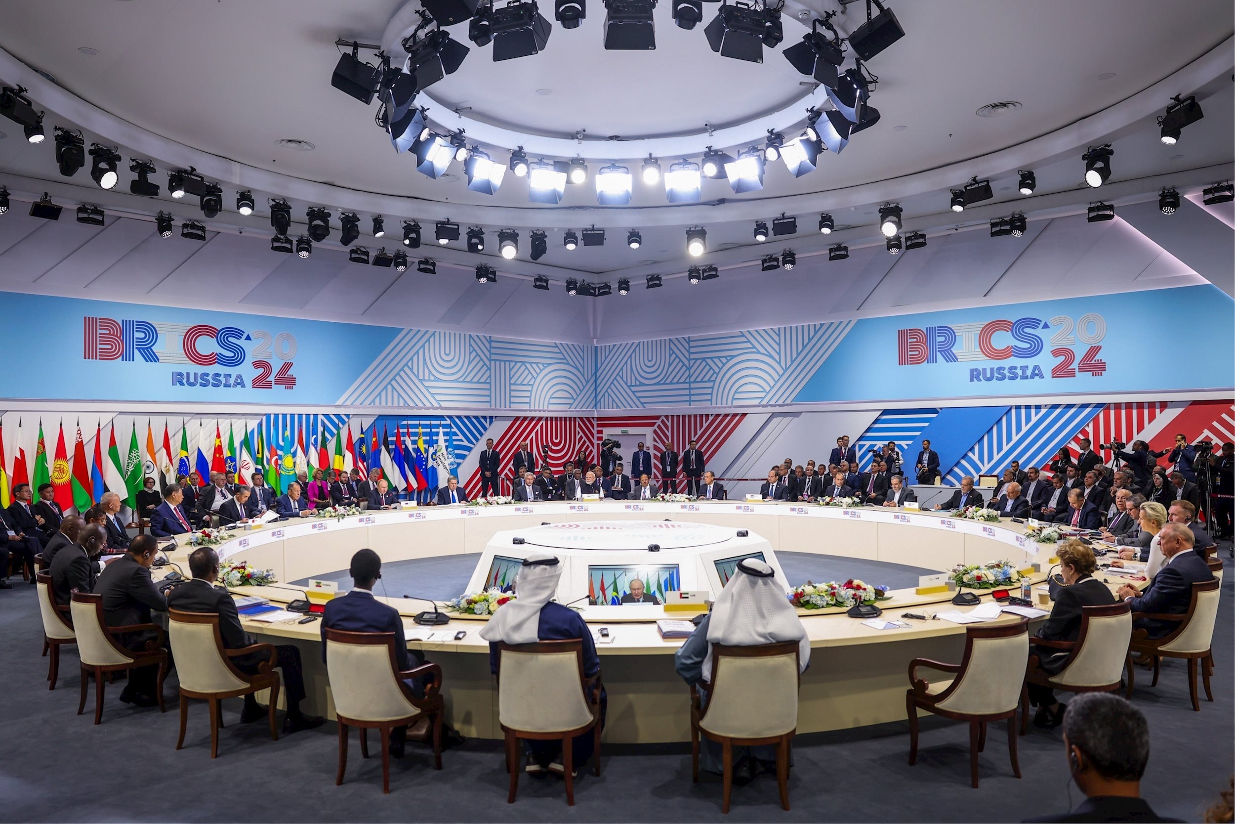 vna_potal_hoi_nghi_brics_nga_de_xuat_thanh_lap_san_giao_dich_ngu_coc_brics_7667017.jpg