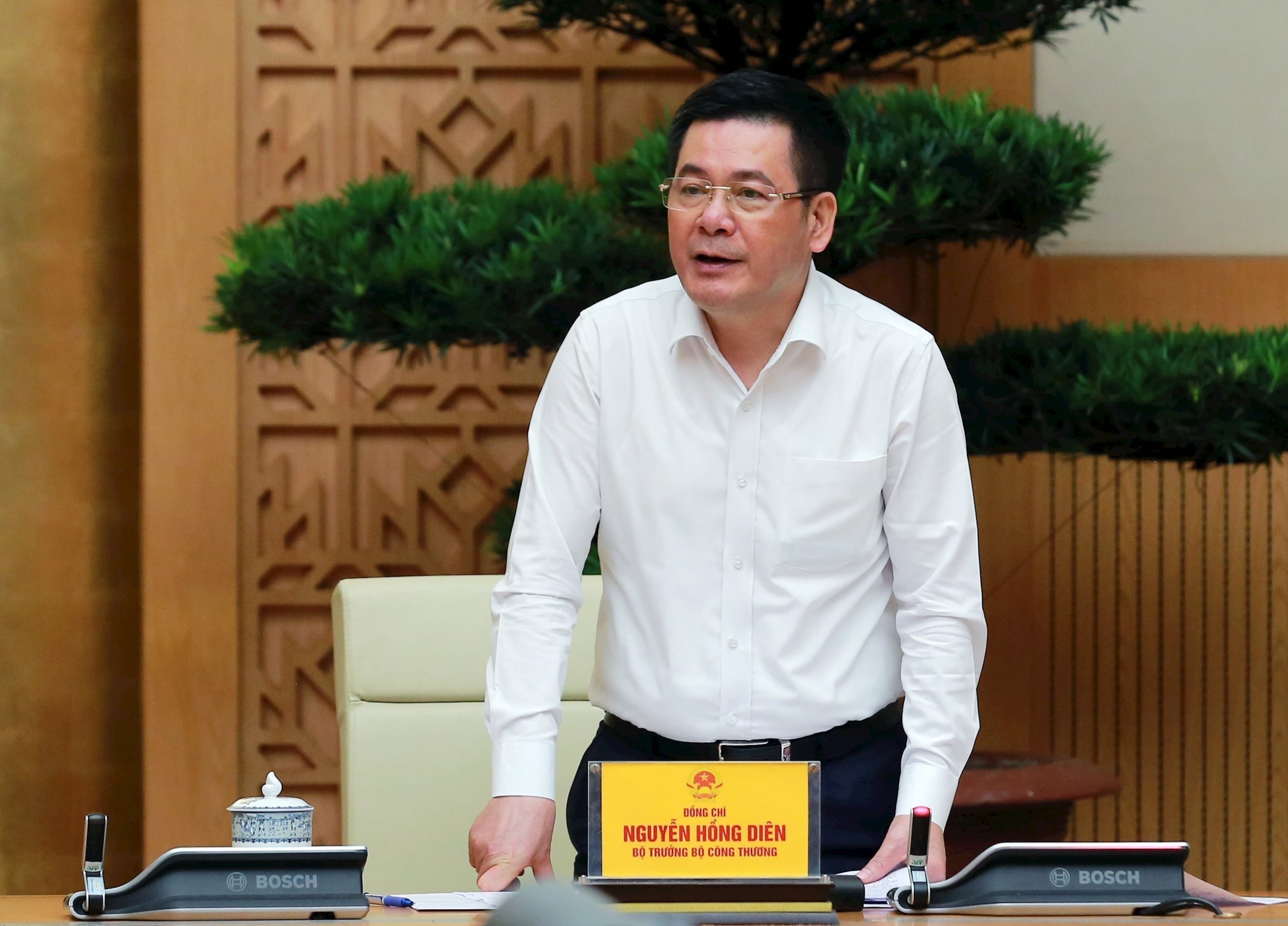vna_potal_phien_hop_thu_ba_bcd_nha_nuoc_cac_chuong_trinh_cong_trinh_du_an_quan_trong_quoc_gia_trong_diem_nganh_nang_luong_7552981.jpg