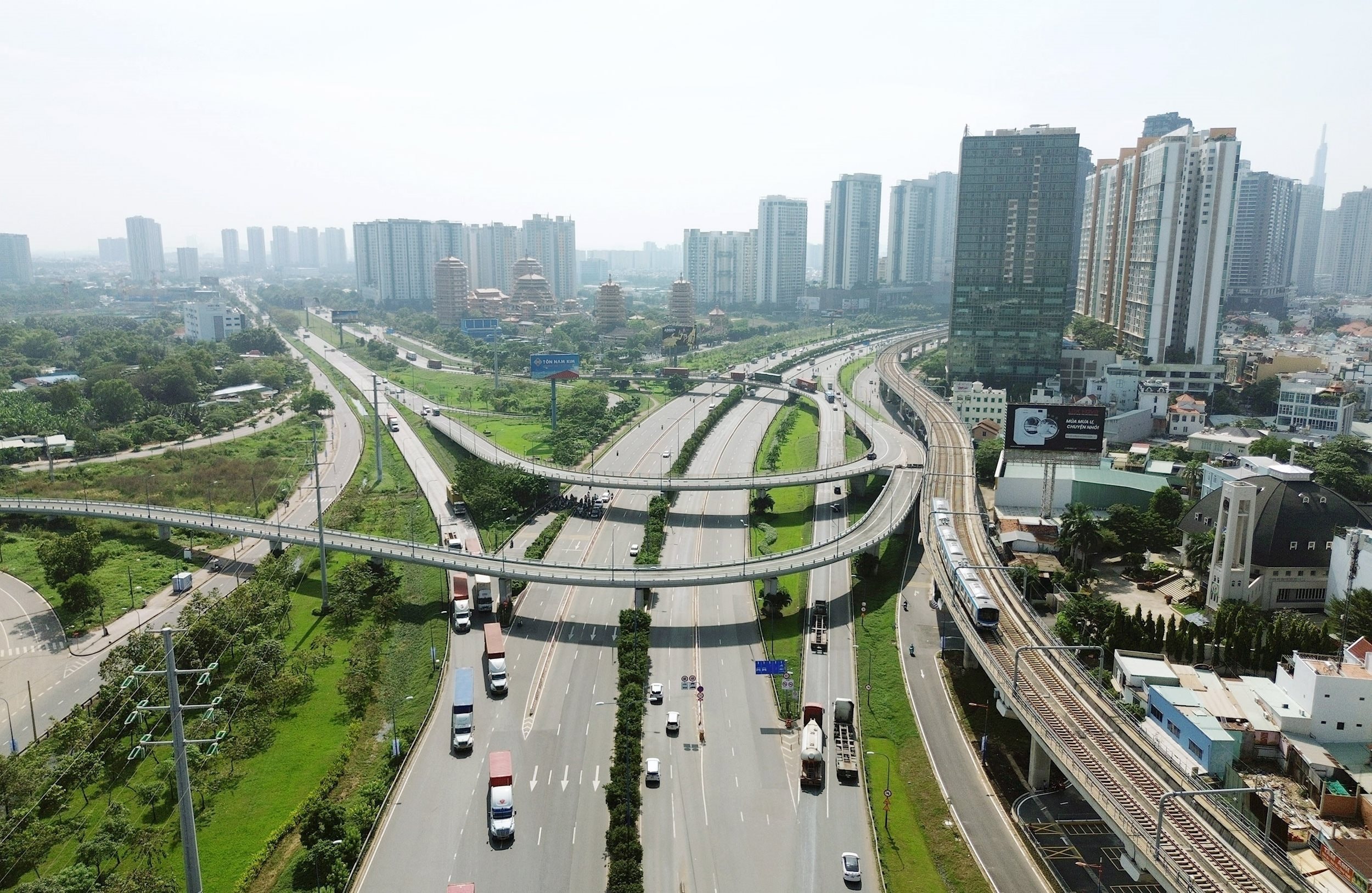 vna_potal_metro_so_1_ben_thanh_-_suoi_tien_gop_phan_nang_cao_chat_luong_cuoc_song_cua_nguoi_dan_thanh_pho_mang_ten_bac_7762375.jpg