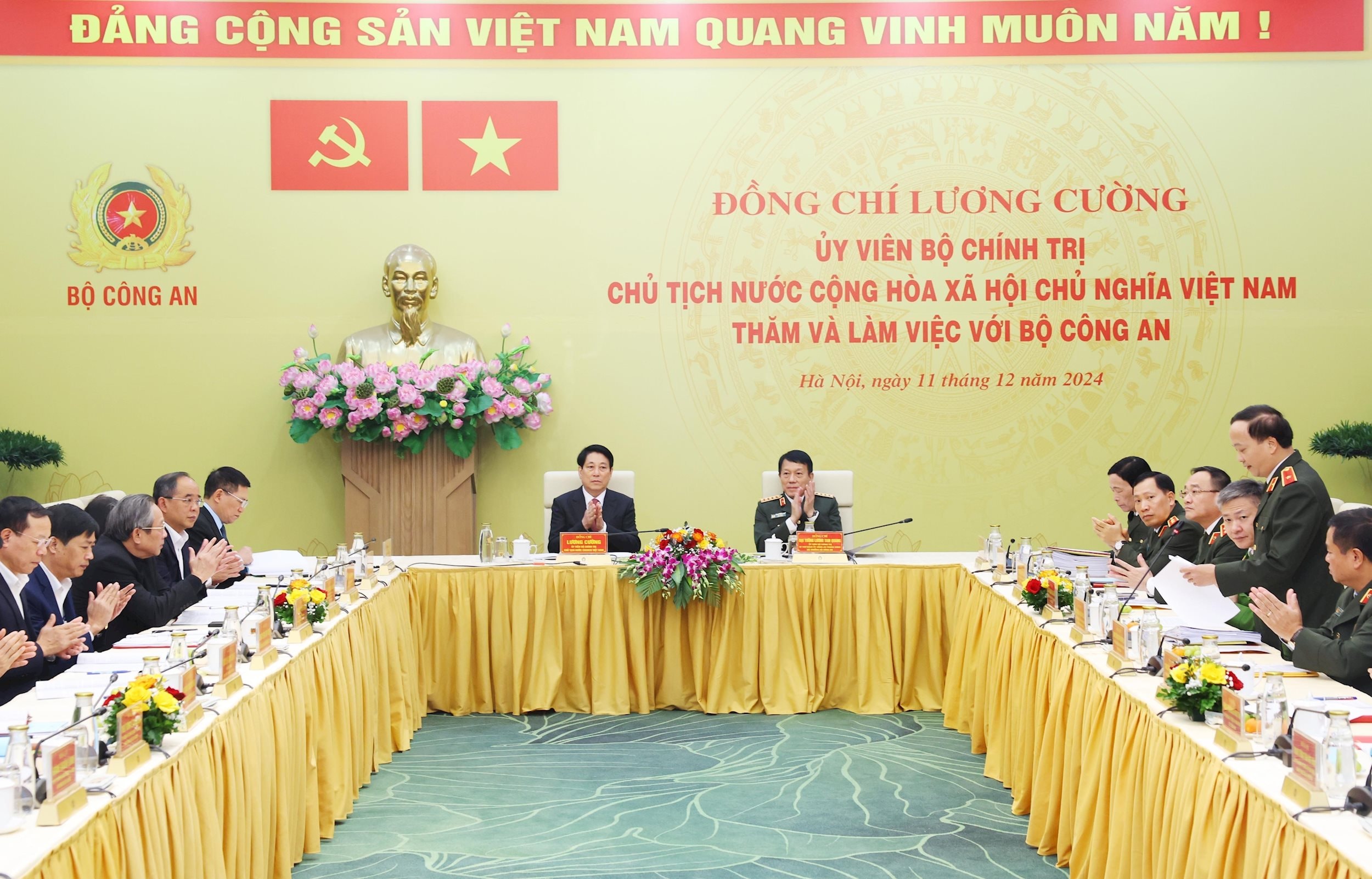 vna_potal_chu_tich_nuoc_luong_cuong_lam_viec_voi_bo_cong_an_7749846.jpg