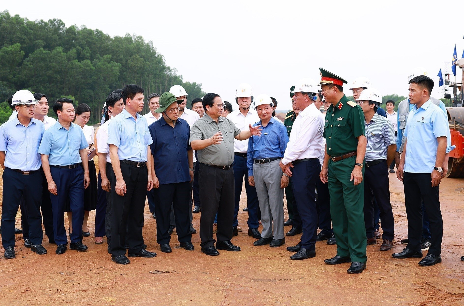 vna_potal_thu_tuong_kiem_tra_thi_cong_cao_toc_bien_hoa_-_vung_tau_7614098.jpg