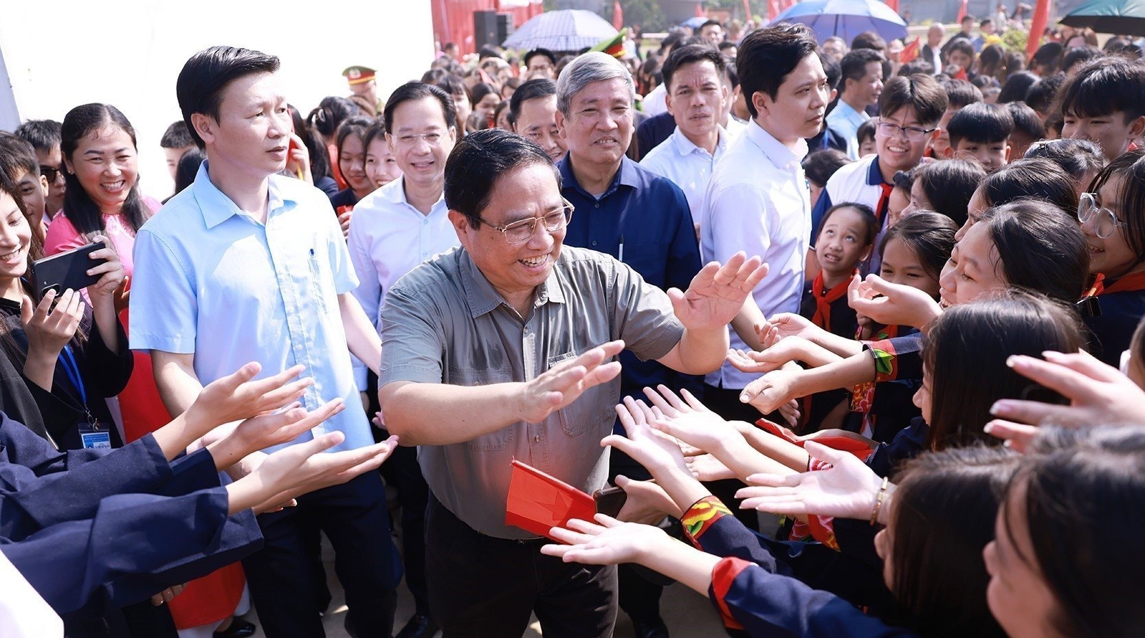vna_potal_thu_tuong_pham_minh_chinh_du_ngay_hoi_dai_doan_ket_toan_dan_toc_tai_lang_son_7703257.jpg
