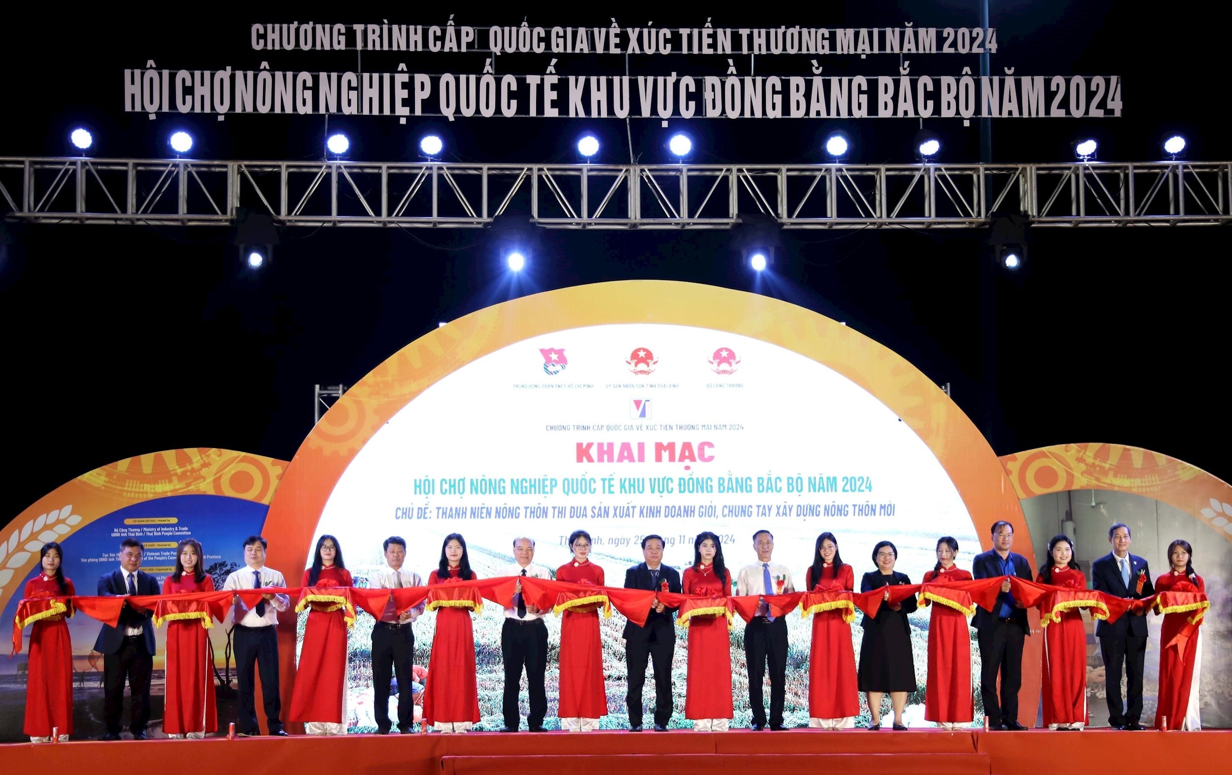 vna_potal_gan_300_gian_hang_tham_gia_hoi_cho_nong_nghiep_quoc_te_dong_bang_bac_bo_7723212.jpg