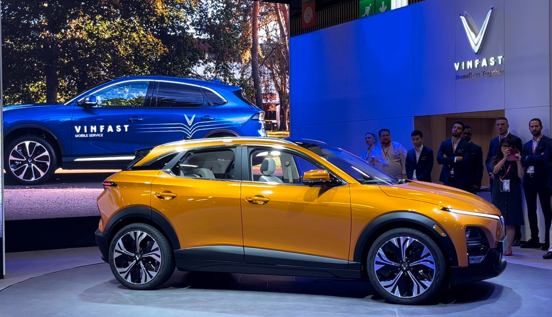 vna_potal_vinfast_trinh_lang_4_mau_o_to_dien_tai_paris_motor_show_2022_6390945.jpeg