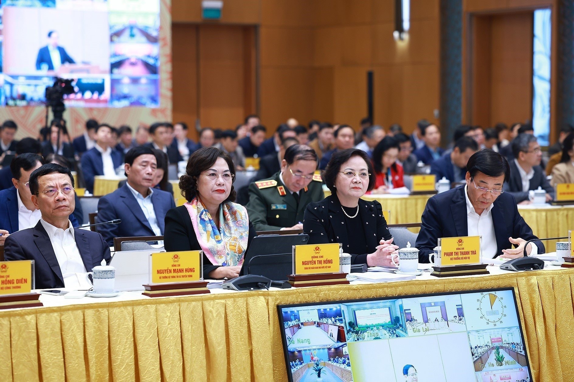vna_potal_thu_tuong_chu_tri_hoi_nghi_chinh_phu_voi_cac_dia_phuong_ve_tang_truong_kinh_te_7866677.jpg
