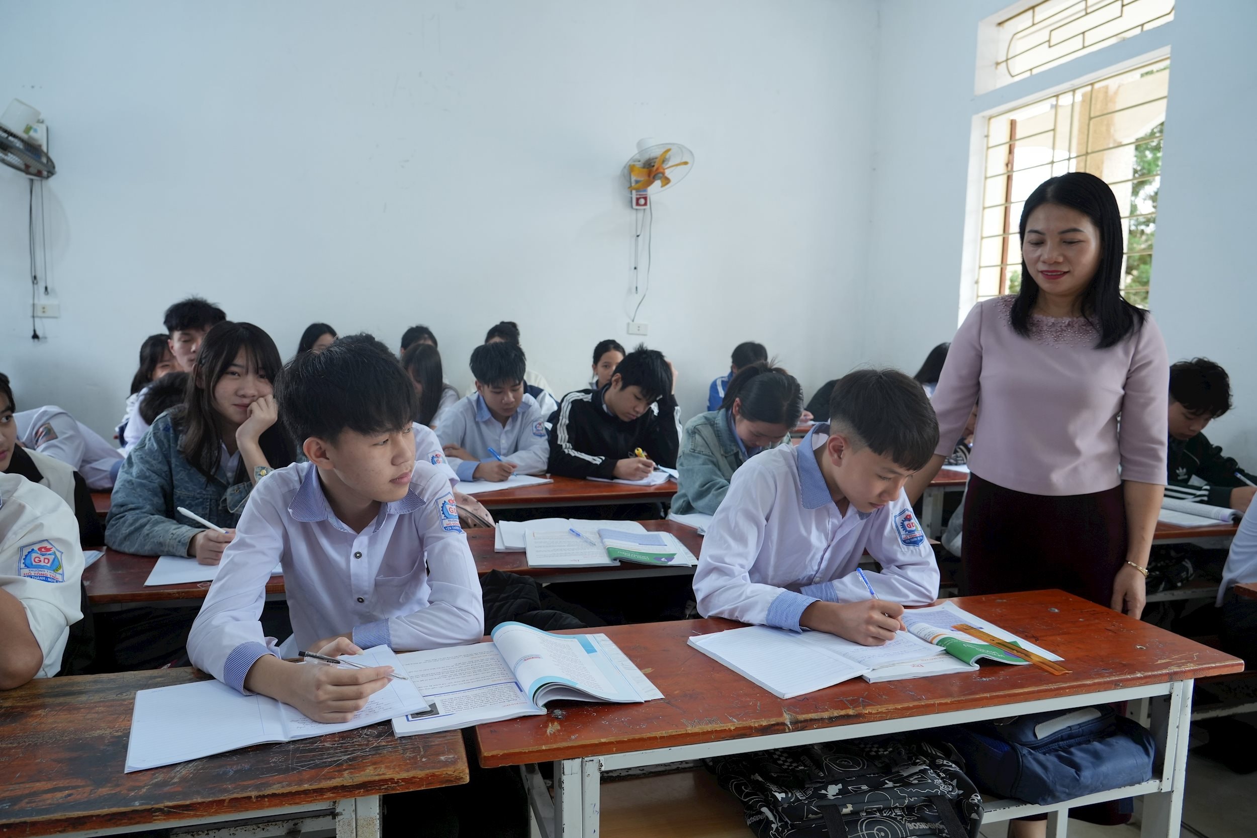 vna_potal_mien_hoc_phi_cho_hoc_sinh_cong_lap_them_co_hoi_dau_tu_cho_chat_luong_giao_duc_7885458.jpg