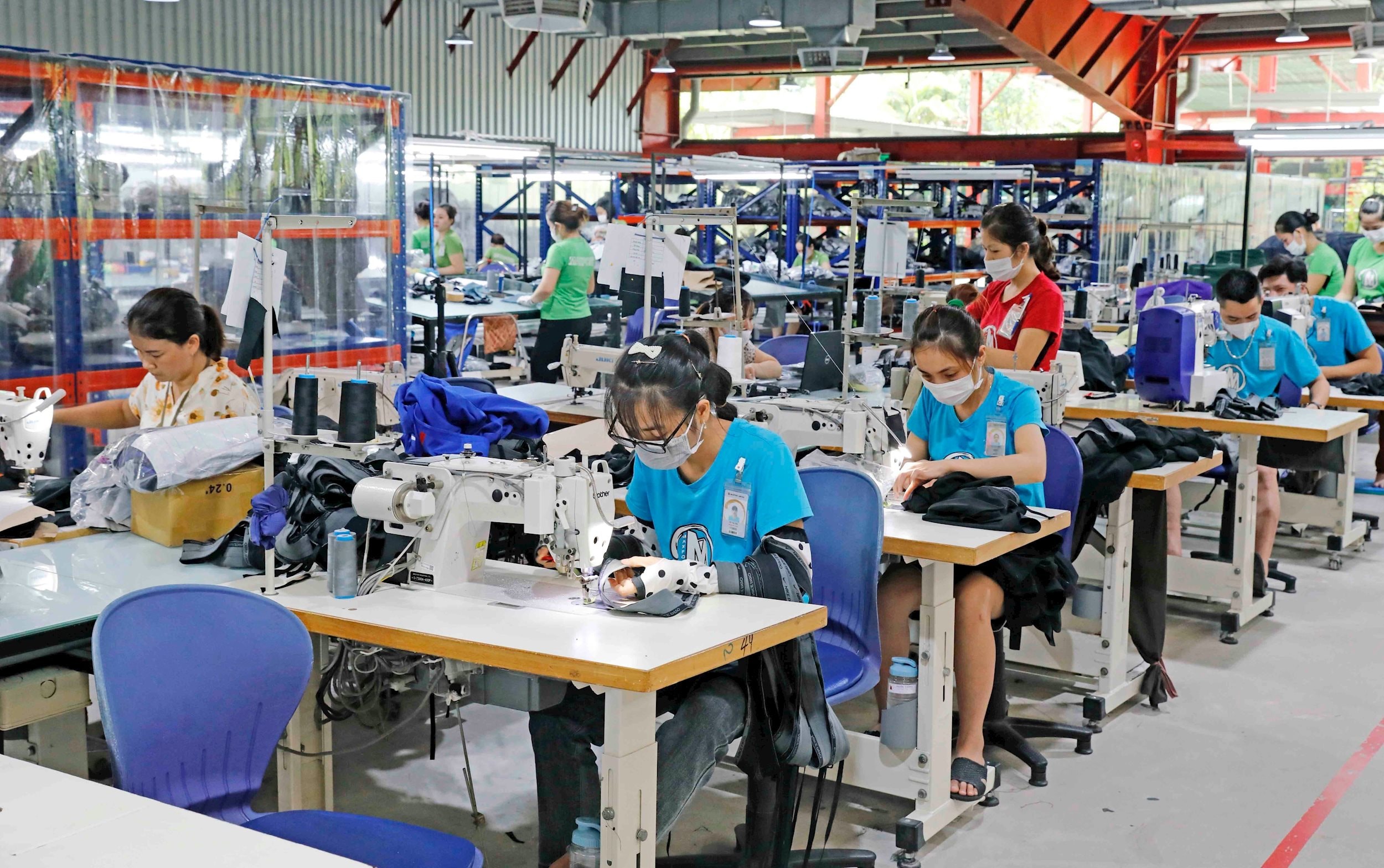 Kinh tế tư nhân vẫn đang phải đối mặt với nhiều khó khăn, trở ngại