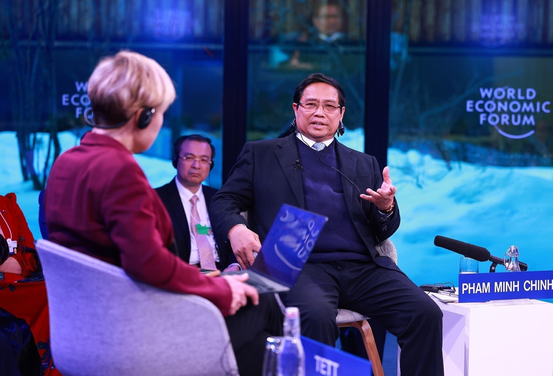 vna_potal_thu_tuong_chinh_phu_pham_minh_chinh_doi_thoai_voi_wef_ve_doi_moi_sang_tao_7820456.jpg