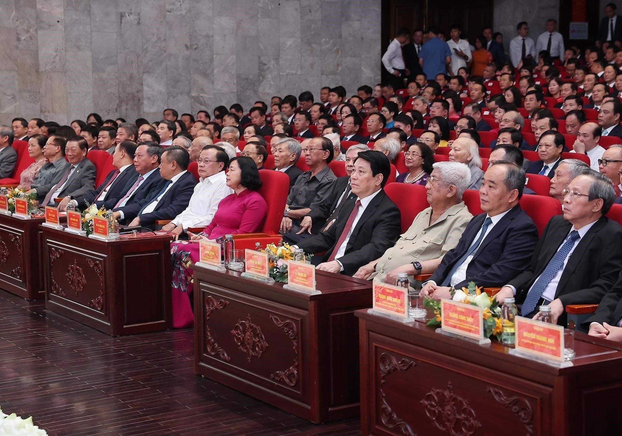 vna_potal_chu_tich_nuoc_du_cong_bo_nghi_quyet_quyet_dinh_sap_nhap_don_vi_hanh_chinh_tai_ha_noi_8121792.jpg