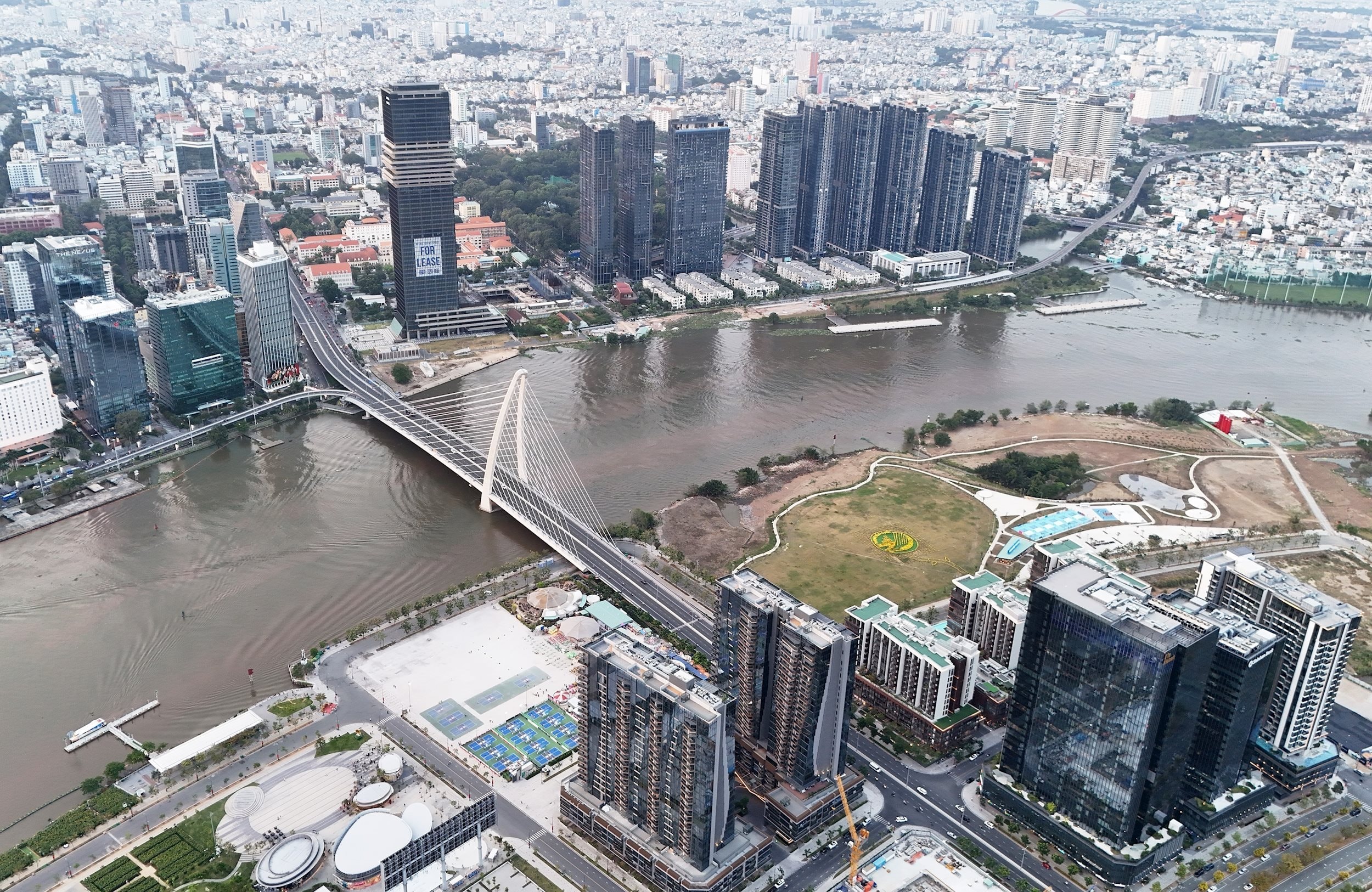 vna_potal_trung_tam_tai_chinh_thanh_pho_ho_chi_minh_dat_tai_phuong_sai_gon_ben_thanh_va_khu_thu_thiem_8157042.jpg