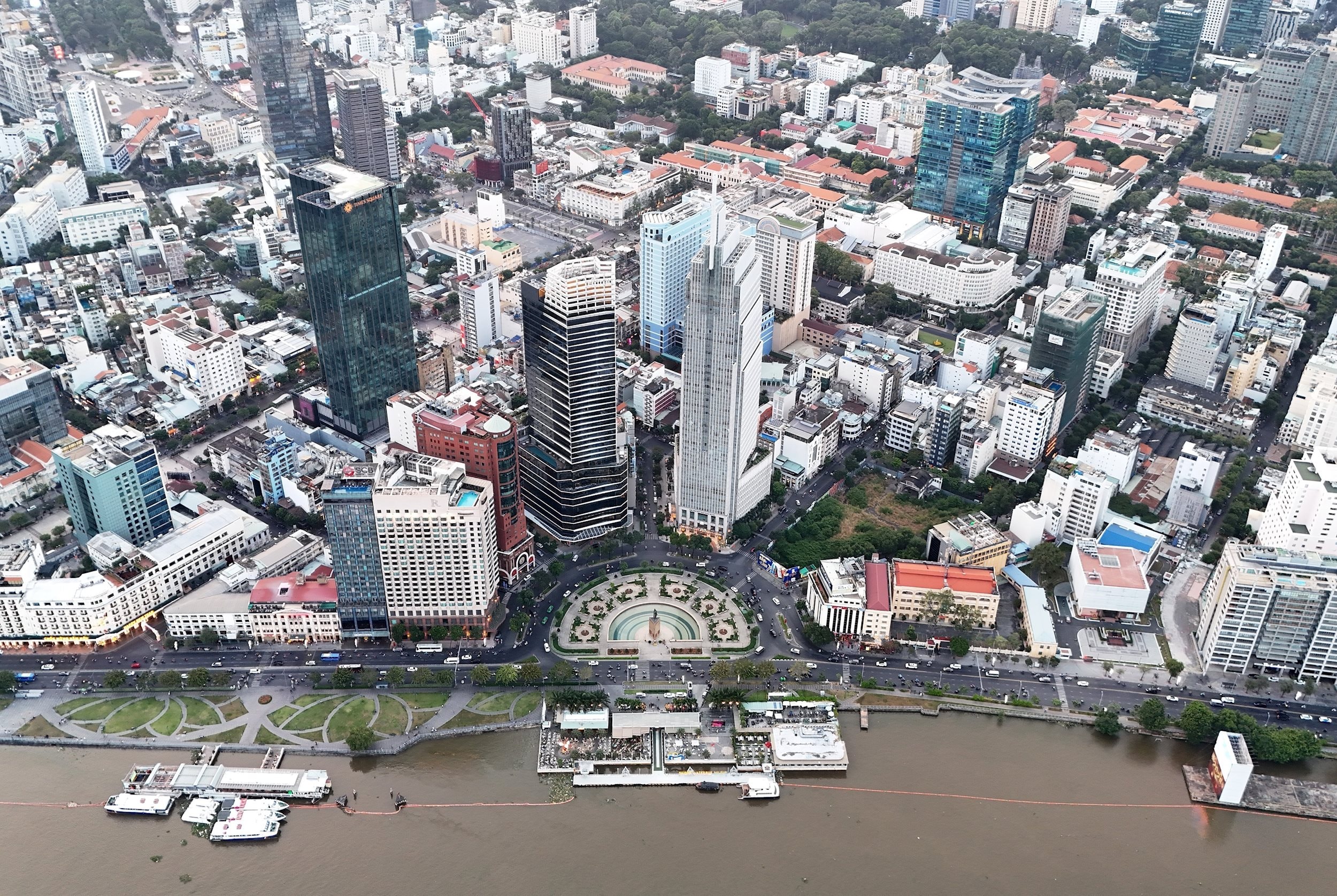 vna_potal_trung_tam_tai_chinh_thanh_pho_ho_chi_minh_dat_tai_phuong_sai_gon_ben_thanh_va_khu_thu_thiem_8157048.jpg