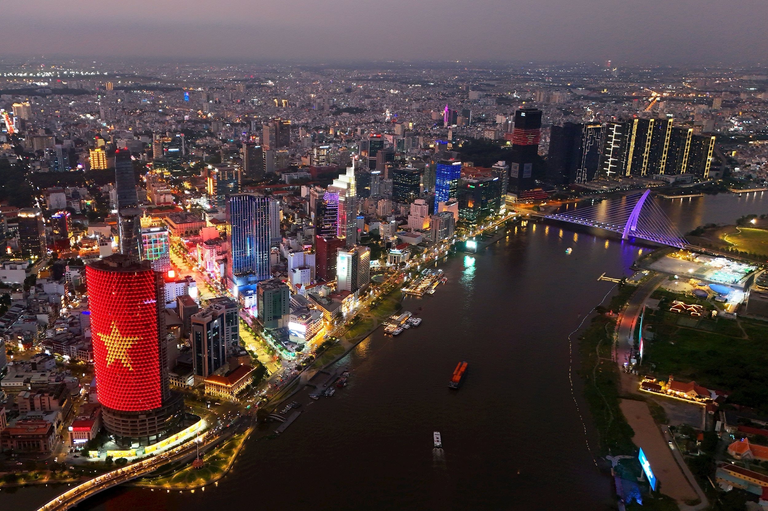 vna_potal_trung_tam_tai_chinh_thanh_pho_ho_chi_minh_dat_tai_phuong_sai_gon_ben_thanh_va_khu_thu_thiem_8157055.jpg