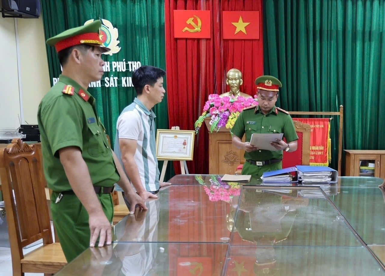 vna_potal_phu_tho_khoi_to_bat_tam_giam_giam_doc_2_doanh_nghiep_san_xuat_hang_trieu_binh_chua_chay_gia_8317569.jpg