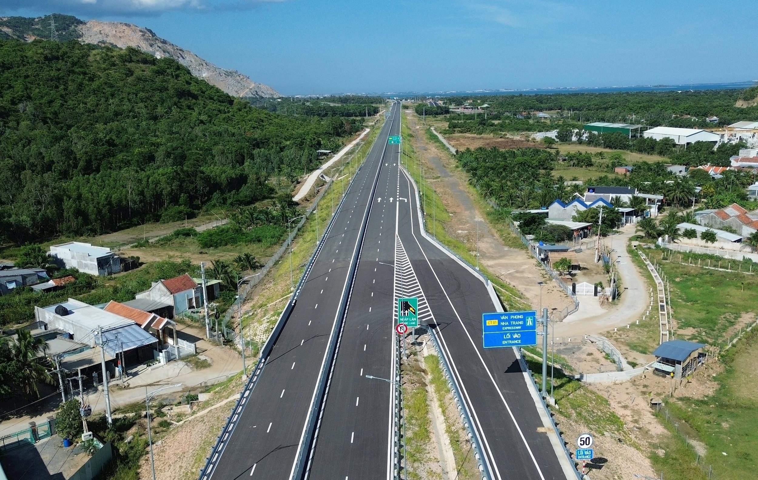 vna_potal__gap_rut_hoan_thien_13km_cuoi_cao_toc_van_phong-nha_trang_8209668.jpg