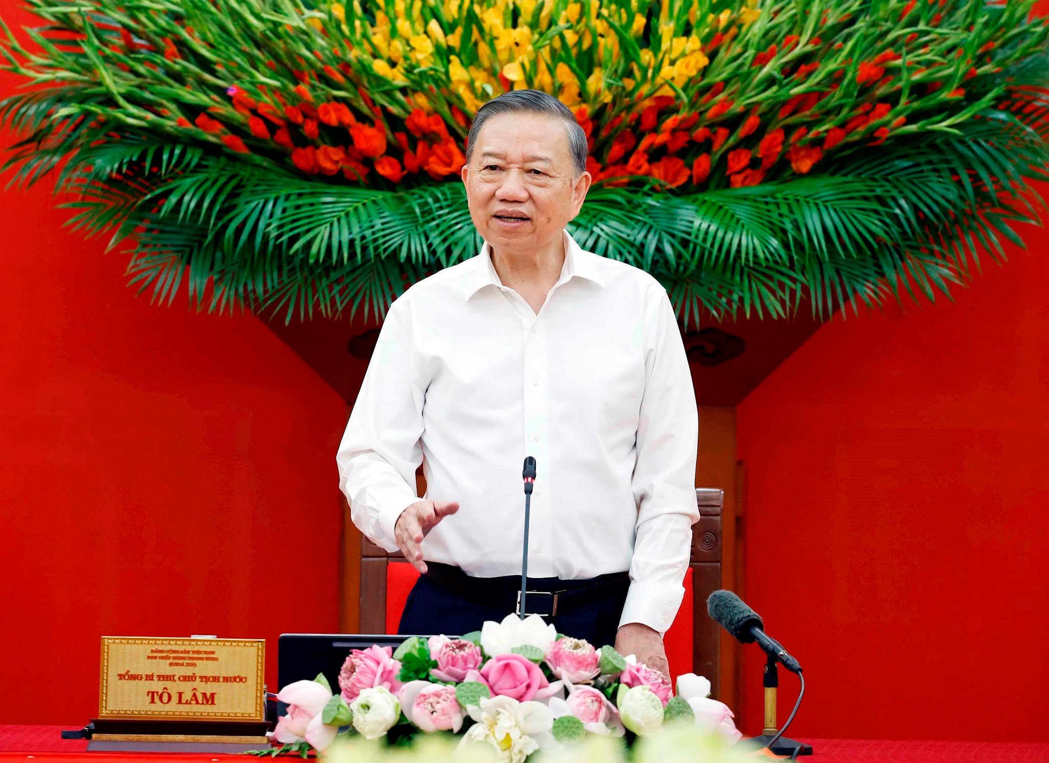 vna_potal_tong_bi_thu_chu_tich_nuoc_to_lam_chu_tri_phien_hop_chuyen_de_ve_cong_tac_chuyen_doi_so_trong_he_thong_chinh_tri_8848524.jpg