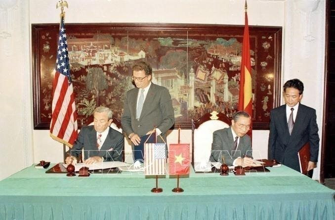 vna-potal-doi-moi-nam-1986-buoc-chuyen-quan-trong-trong-xay-dung-chu-nghia-xa-hoi-853637218-9-7-16.jpg