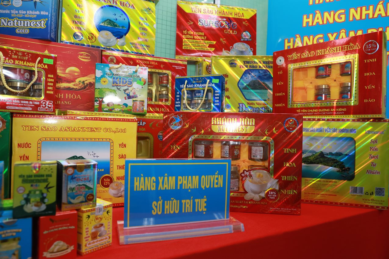 hang-xam-pham-quyen-so-huu-tri-thue-img_5106(1).jpg