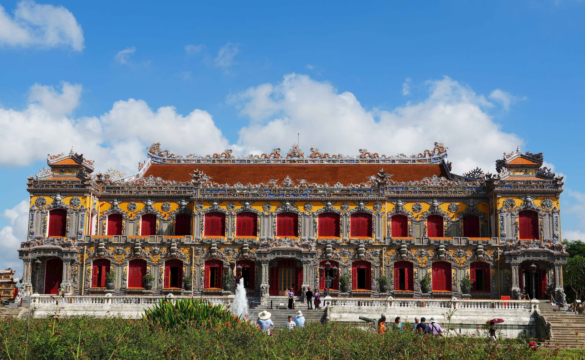 vna_potal_hue_ha_tang_tao_dong_luc_de_but_pha_sau_40_nam_doi_moi_8990261.jpg