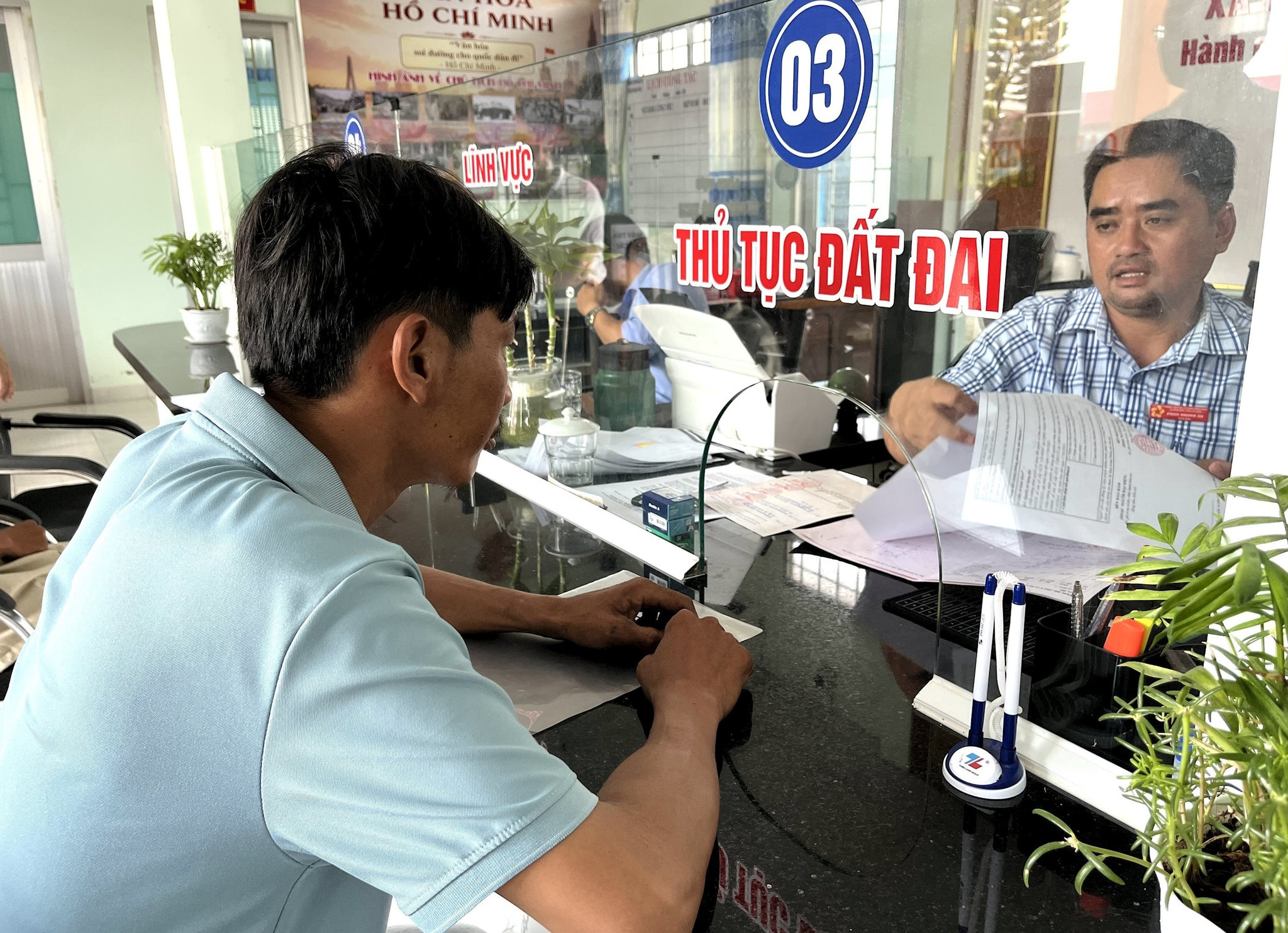 vna_potal_nang_cao_hieu_qua_hieu_luc_chinh_quyen_dia_phuong_2_cap_8858882.jpg