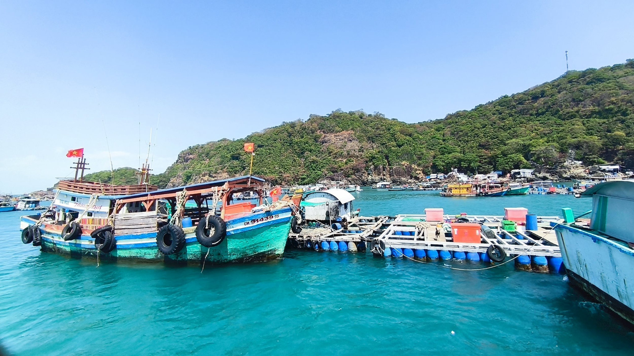 vna_potal_ca_mau_phat_trien_kinh_te_bien_hien_dai_va_ben_vung__8855624.jpg