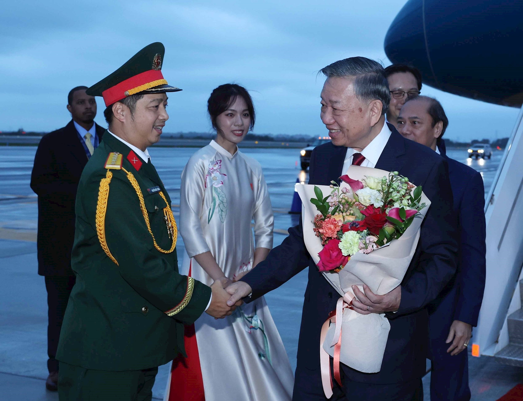 vna_potal_tong_bi_thu_chu_tich_nuoc_den_new_york_bat_dau_tham_du_phien_thao_luan_cap_cao_dhd_lhq_khoa_81_9037655.jpg