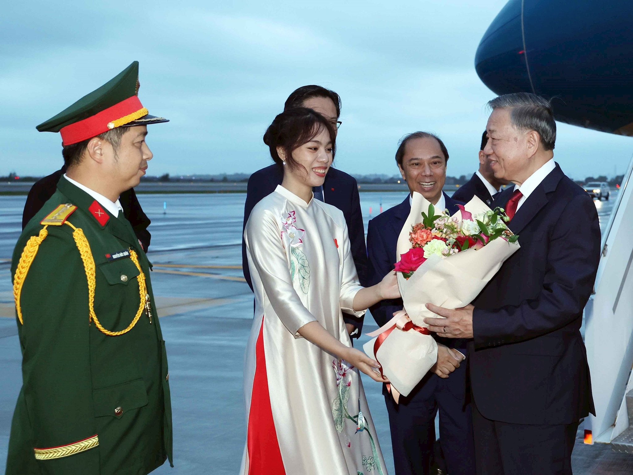vna_potal_tong_bi_thu_chu_tich_nuoc_den_new_york_bat_dau_tham_du_phien_thao_luan_cap_cao_dhd_lhq_khoa_81_9037656.jpg