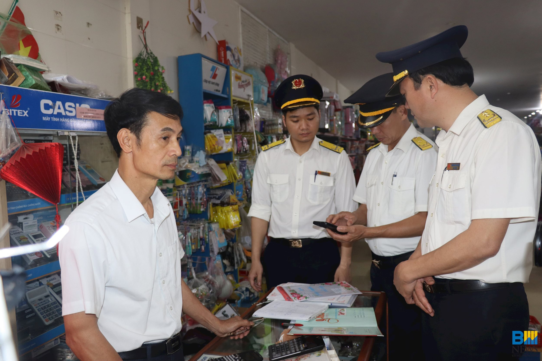 vna_potal_thue_ha_tinh_day_manh_ho_tro_ho_kinh_doanh_ke_khai_thue_8667118.jpg