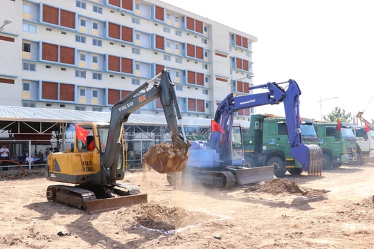 Dấu ấn những quyết sách tháng Ba