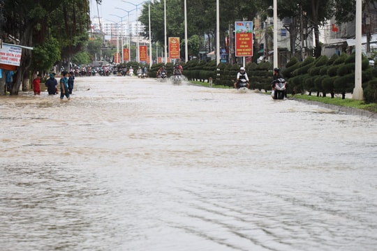 Thích ứng thiên tai "vượt quy luật": Hành động trước thách thức cực đoan